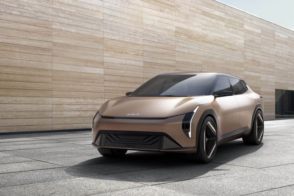 Snazzy look for EV4 so expect the GT to add even more lustre.