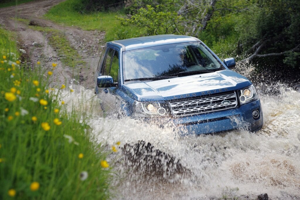 Freelander water splash