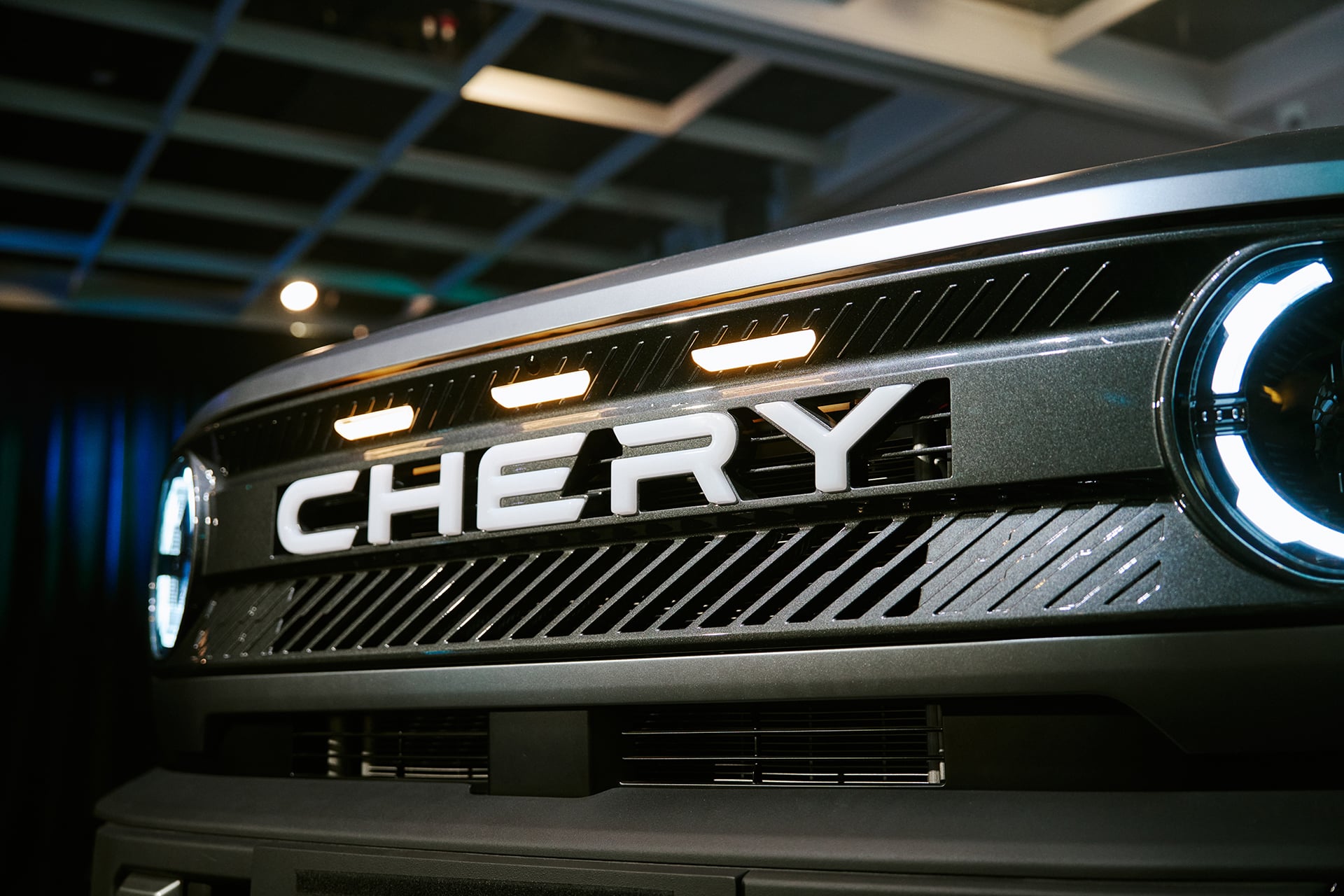 Chery grille with black back ground