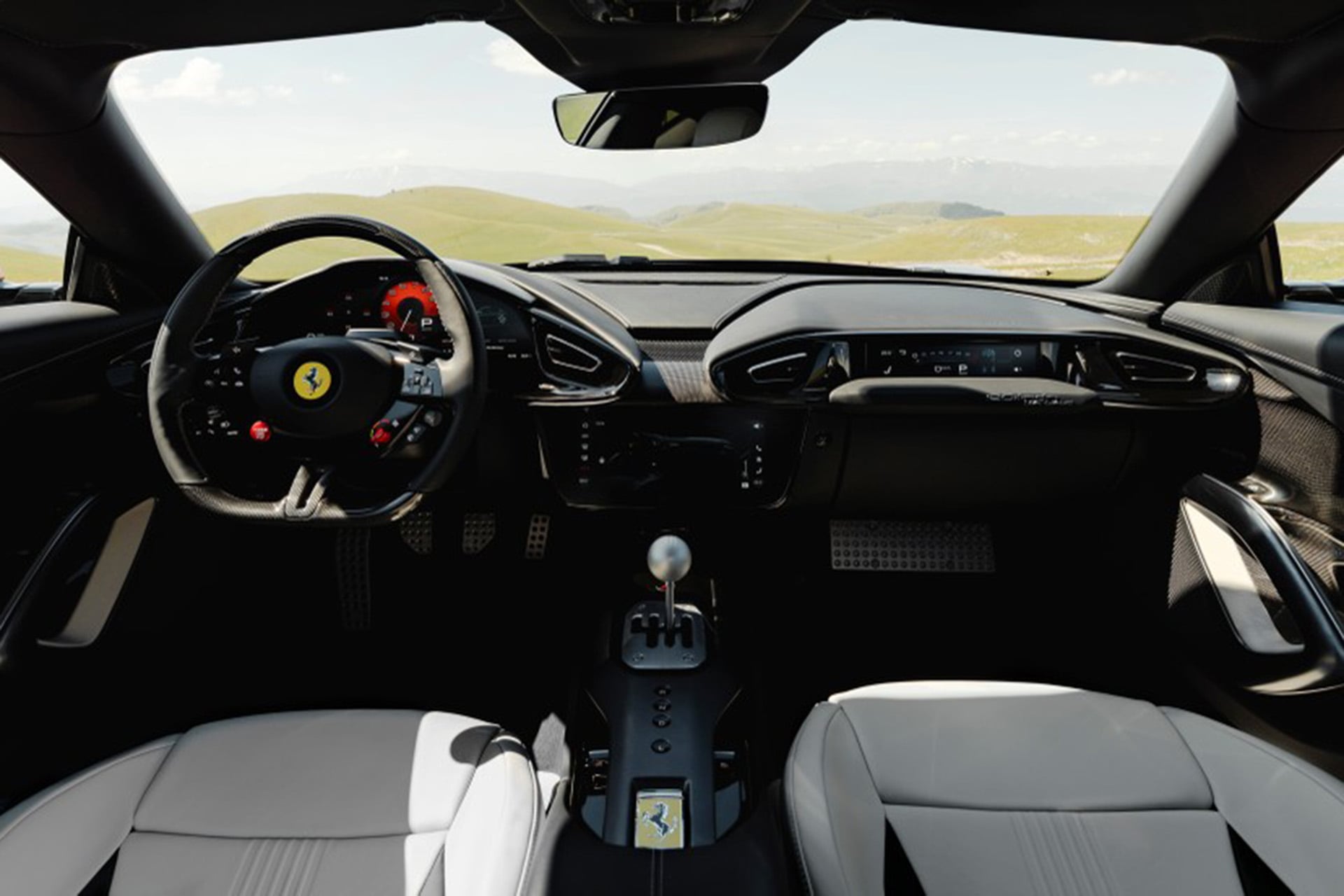 Ferrari cabin with manual gearlever