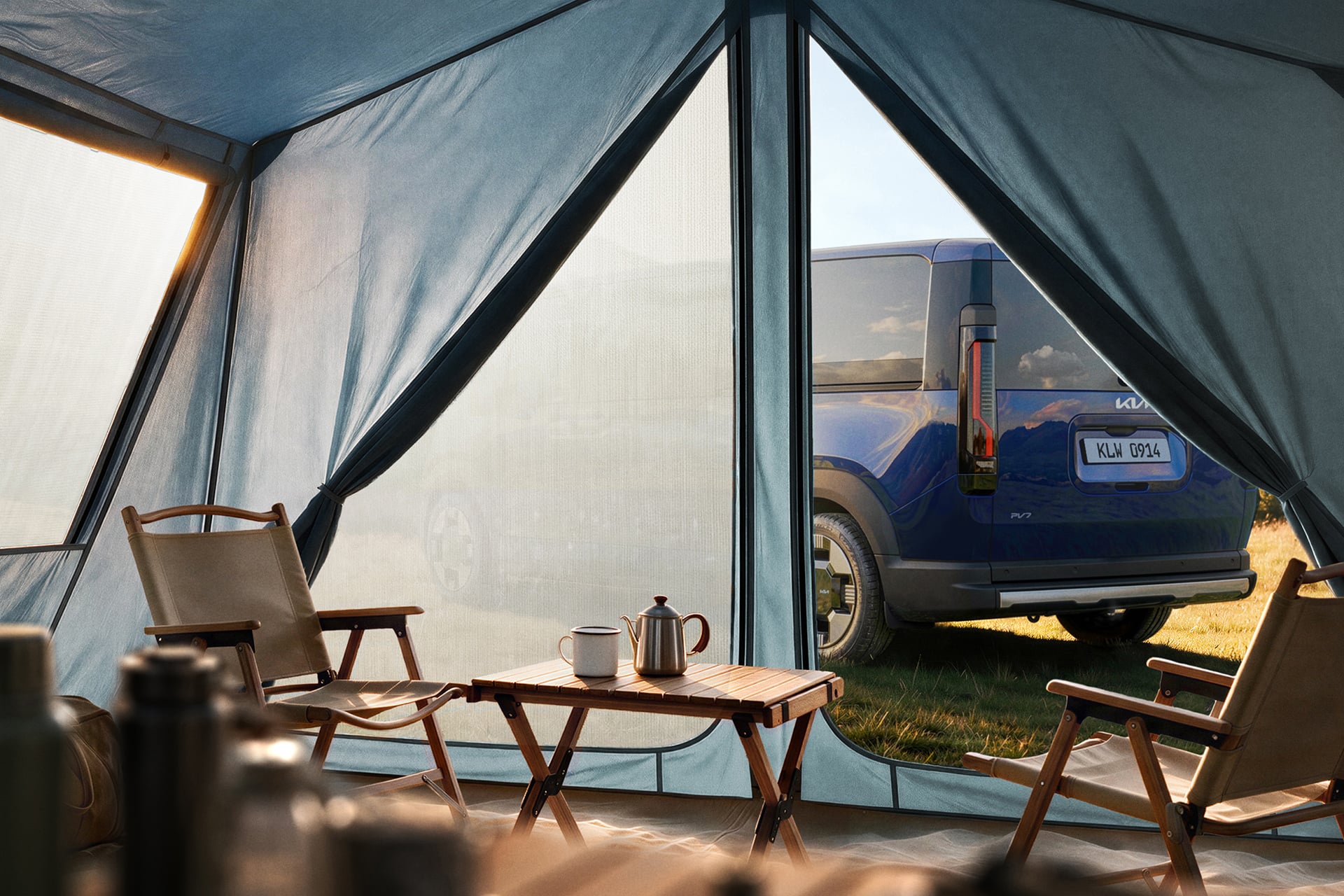 Kia PV7 in blue