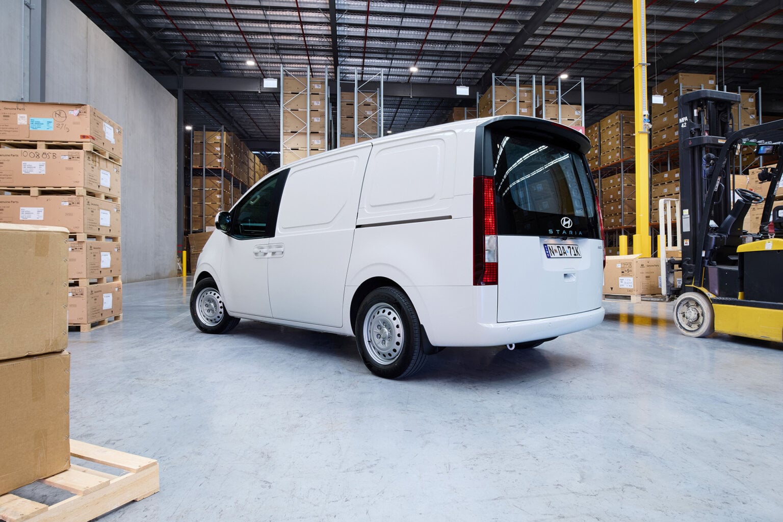Load Number Example Hyundai weighs up electric Staria Load for NZ, but price could be a ...