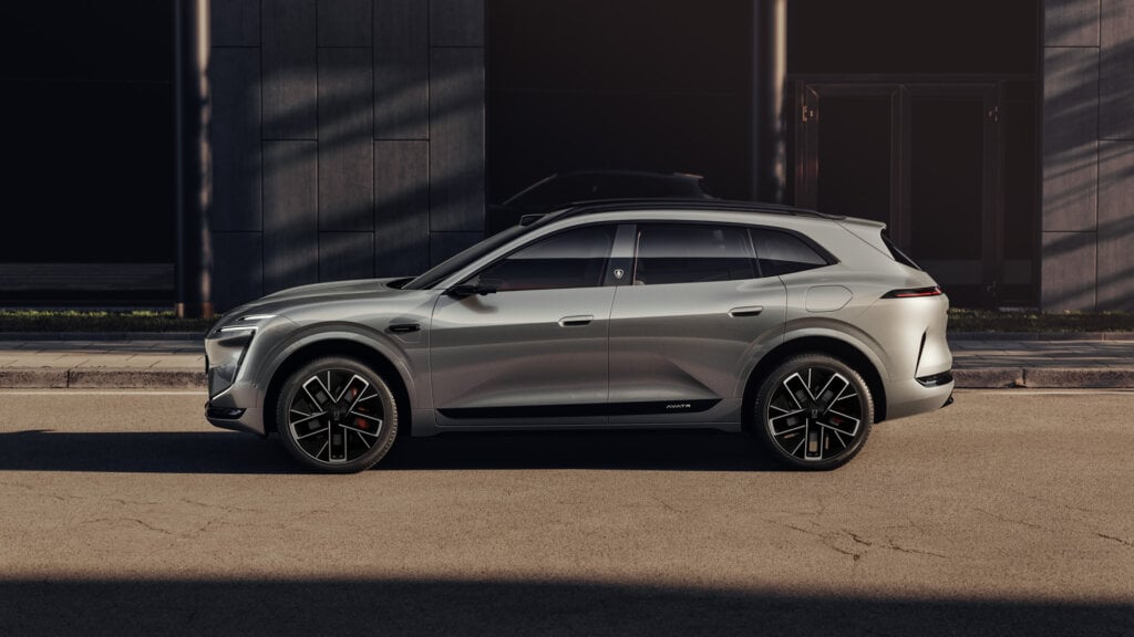 Silver Avatr electric SUV side profile
