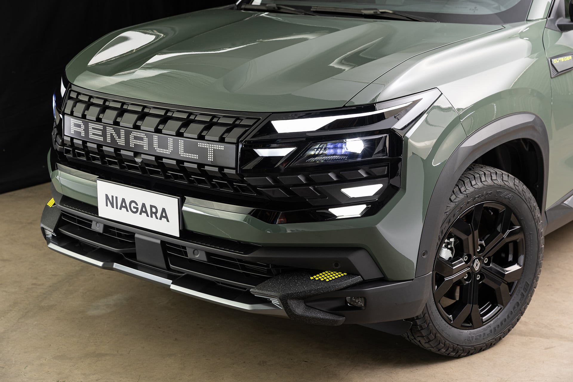 Renault ute in green on concrete