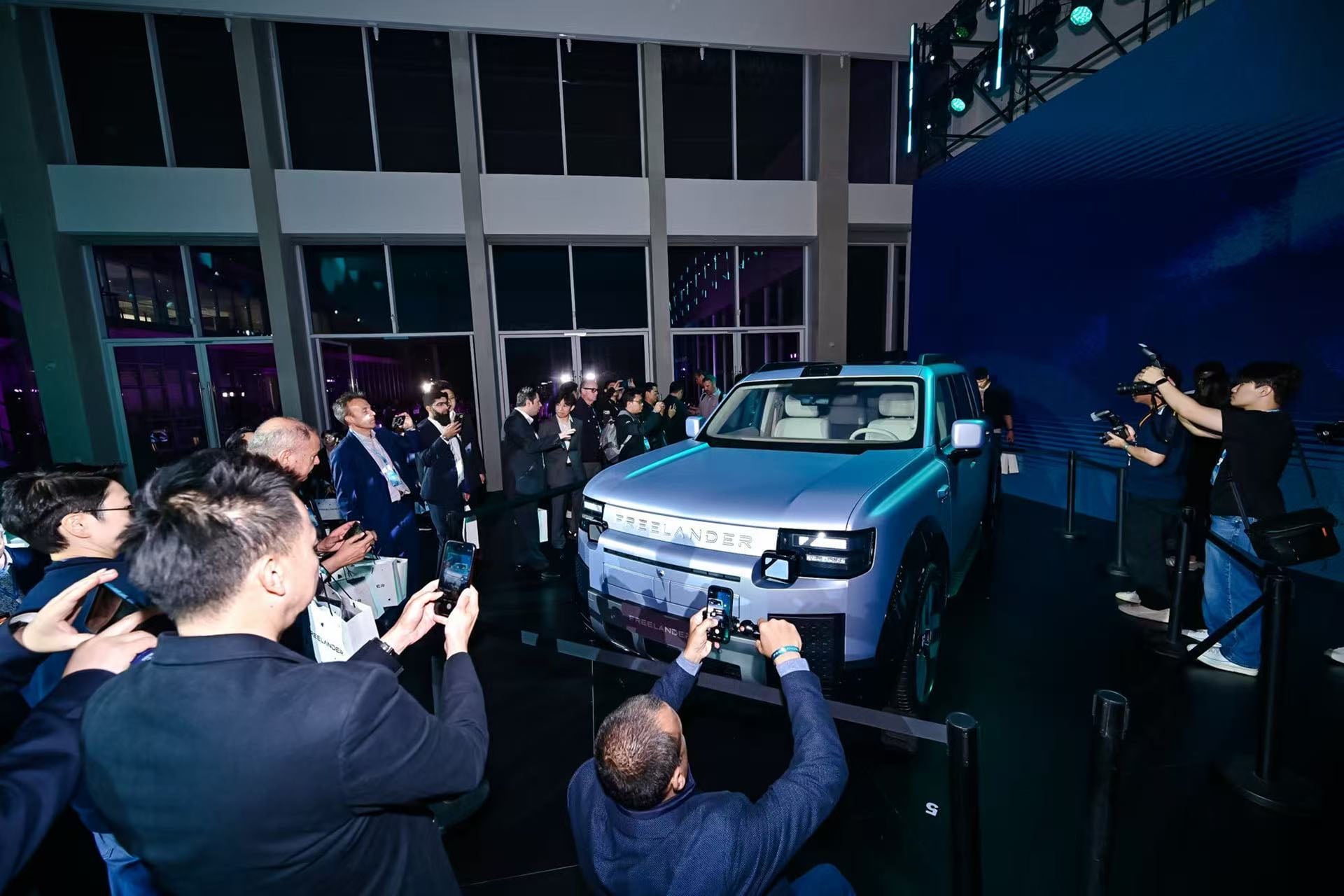 freelander on stage
