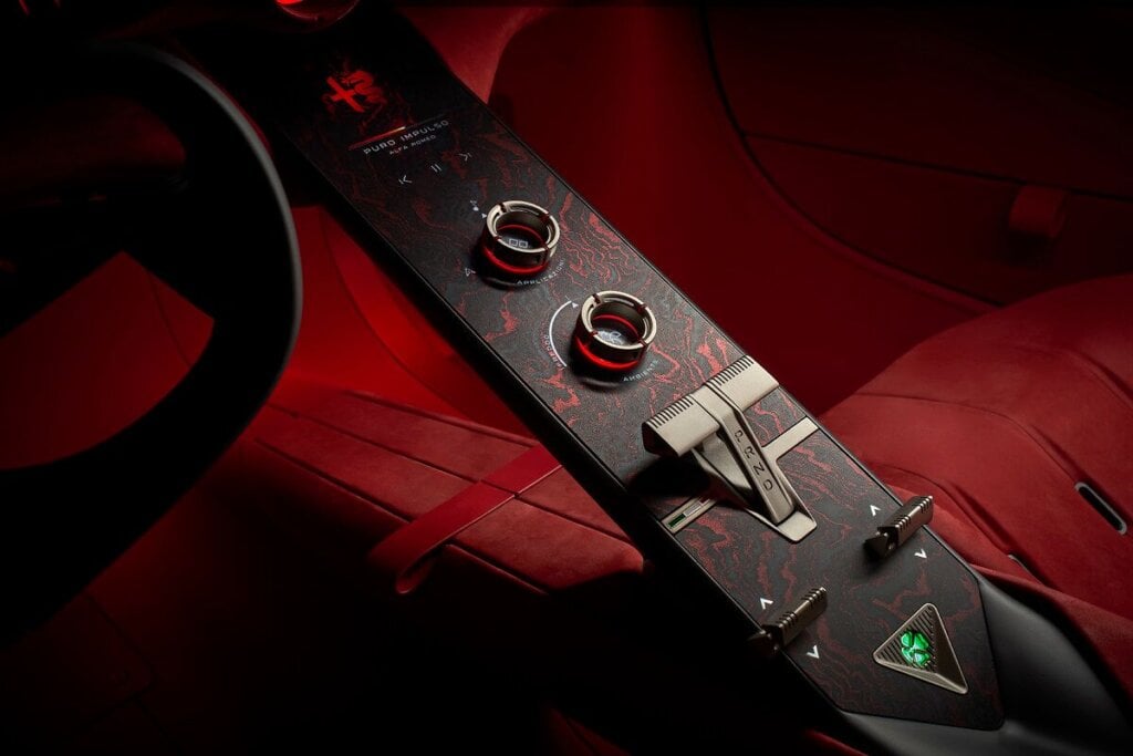 Magma Display control panel on the Alfa Romeo Cuorerosso centre tunnel