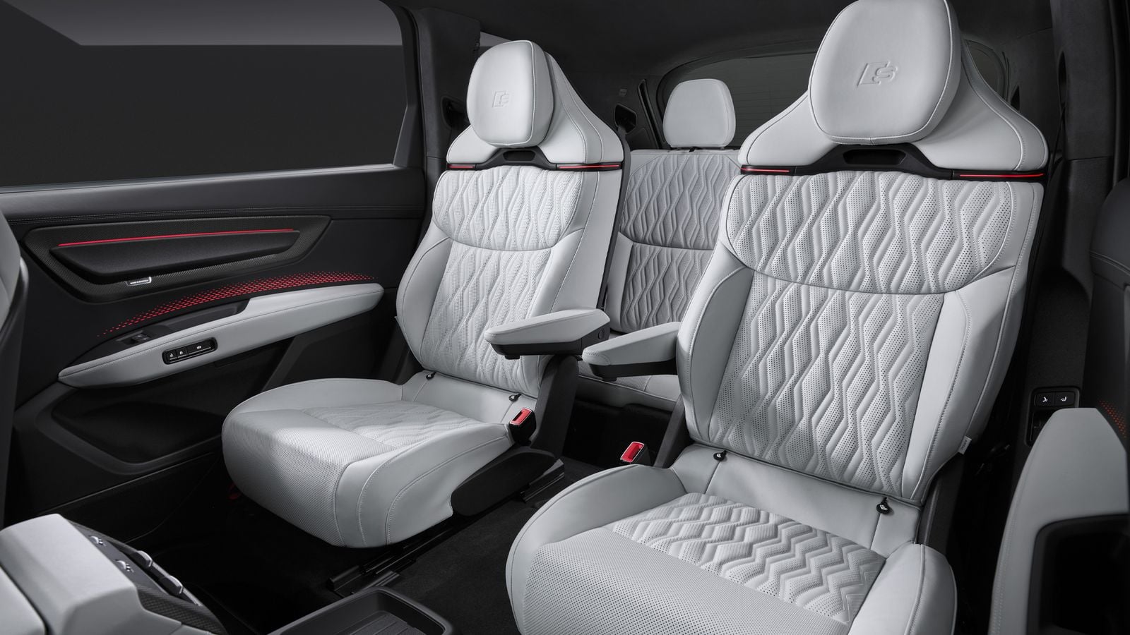 Second-row captain chairs in the optional six-seat Audi Q9