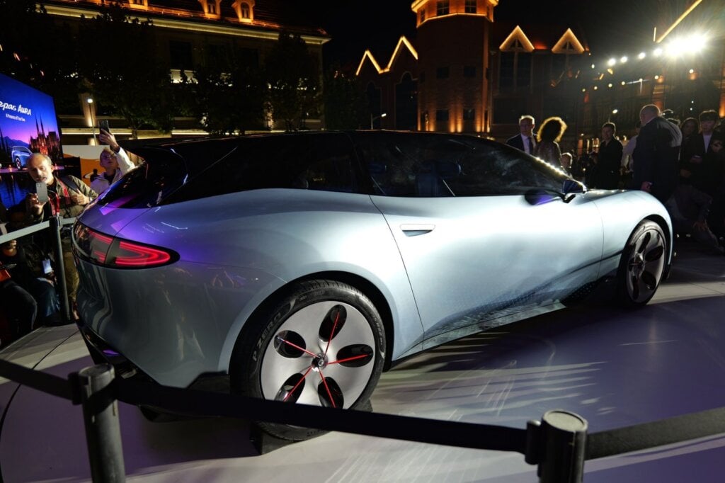 Rear three-quarter view of the Lepas Aura wagon concept at night in Wuhu