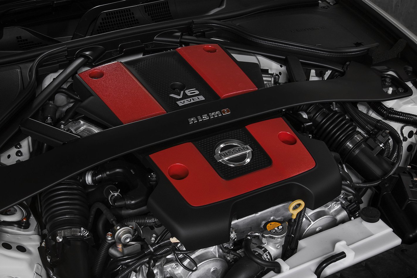 2018 Nissan 370Z Nismo engine