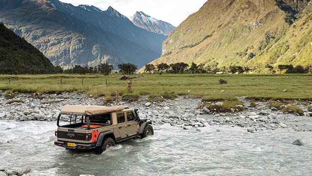 2020 Jeep Gladiator crossing river