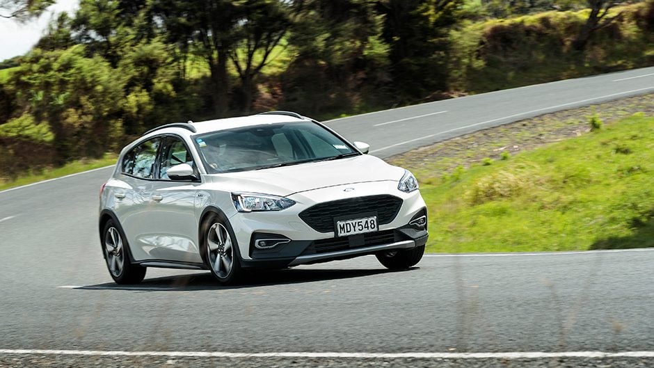 2019 Ford Focus Active driving through bend