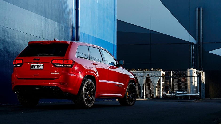 2020 Jeep Grand Cherokee Trackhawk rear static in dark alleyway