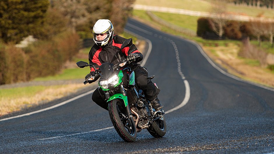 2019 Kawasaki Z400 ABS review – Auto Trader NZ