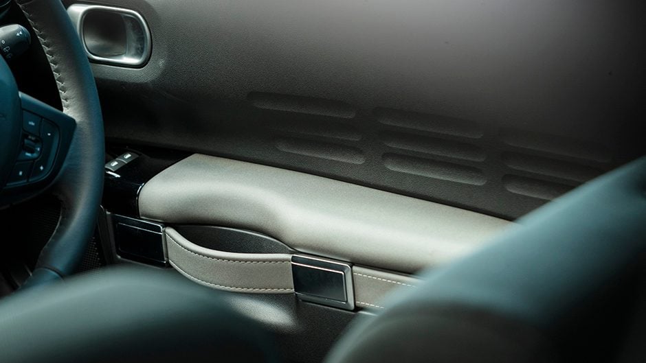 2018 Citroen C4 Cactus grab handle