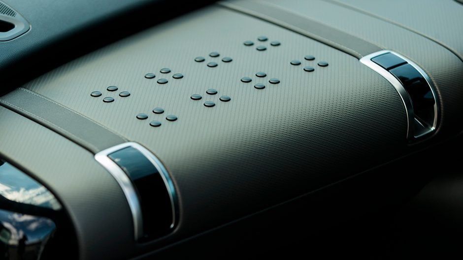 2018 Citroen C4 Cactus glovebox