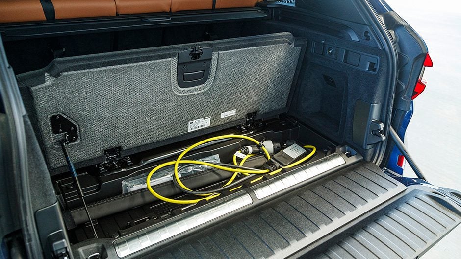 BMW X5 Xdrive 45e plug-in hybrid boot