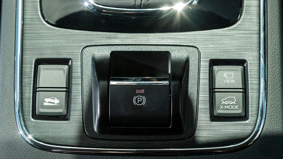 2018 Subaru Outback 3.6R Premium switches