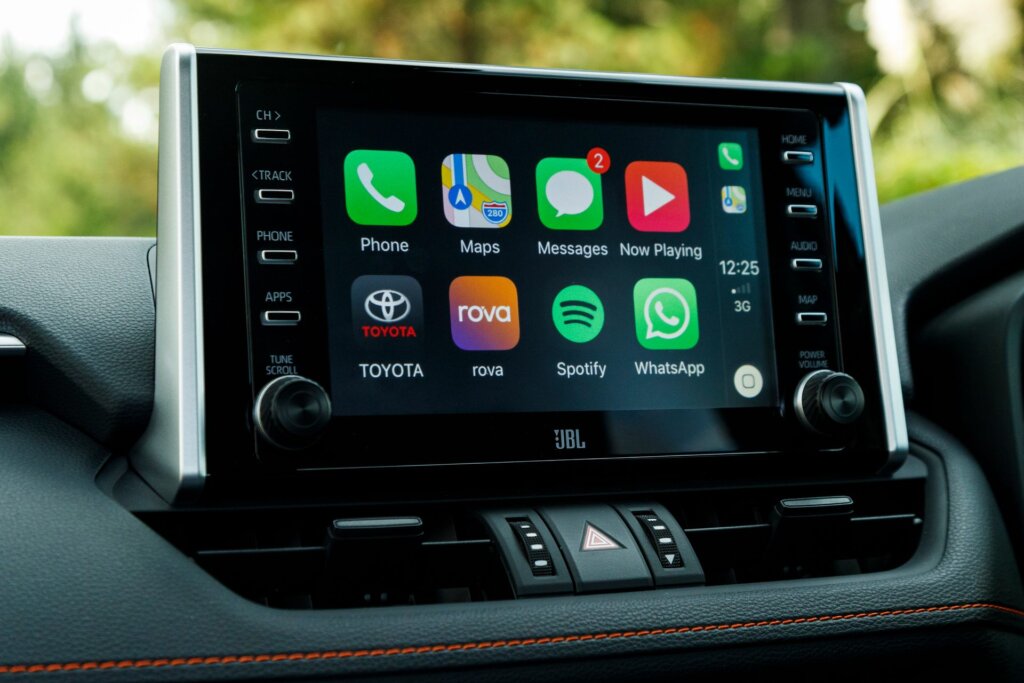 Toyota RAV4 Adventure Hybrid screen