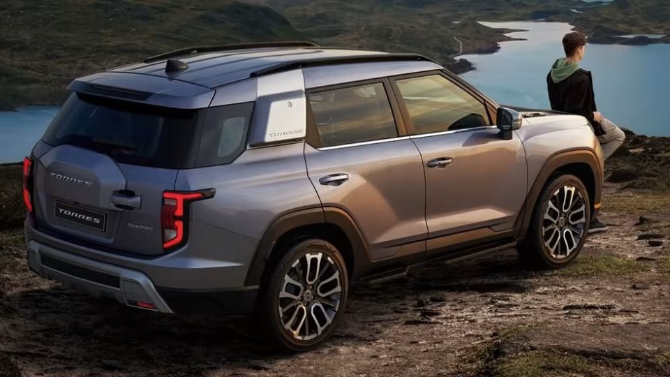 SsangYong Torres rear three quarter view