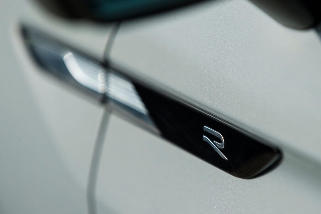 Volkswagen Tiguan R badge