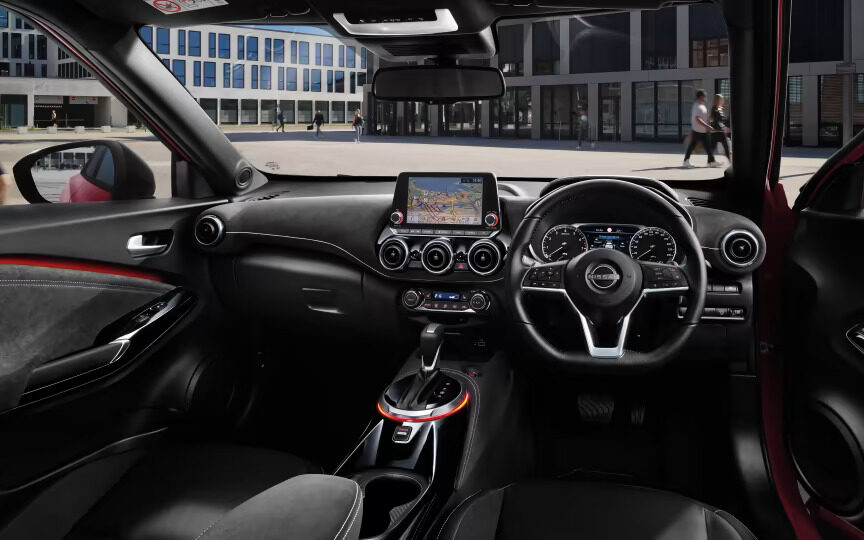 Nissan Juke interior view