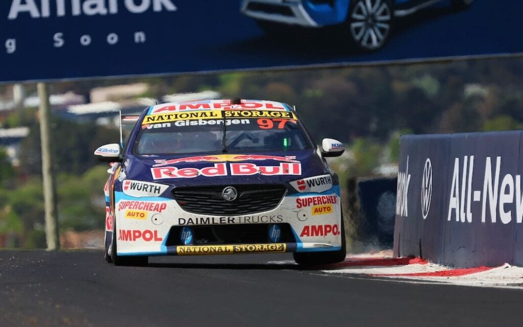 Holden ZB Commodore front view at Bathurst 1000