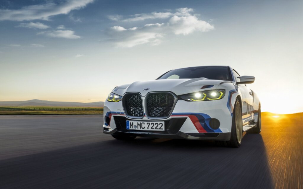 BMW 3.0 CSL front view driving