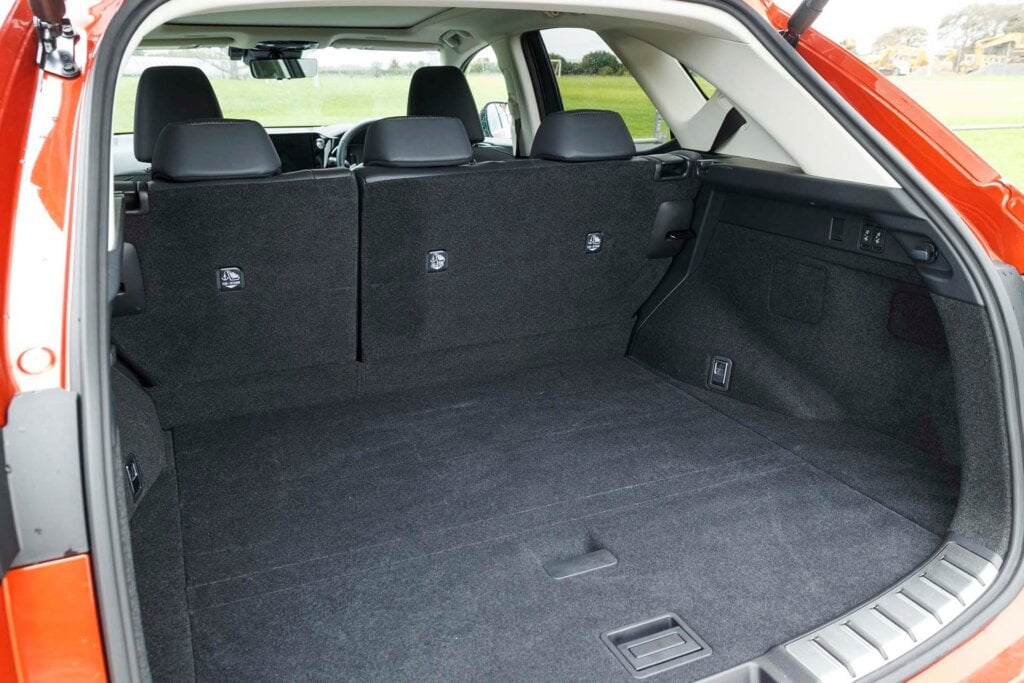 2022 Lexus NX 350h Limited boot