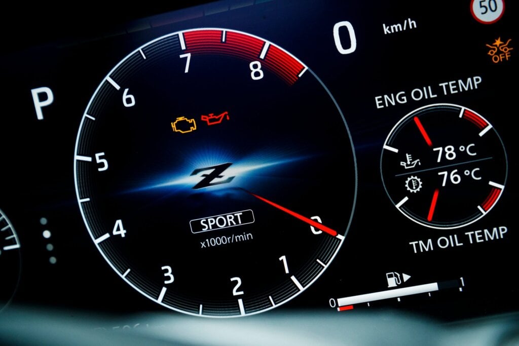 Nissan Z Coupe tacho