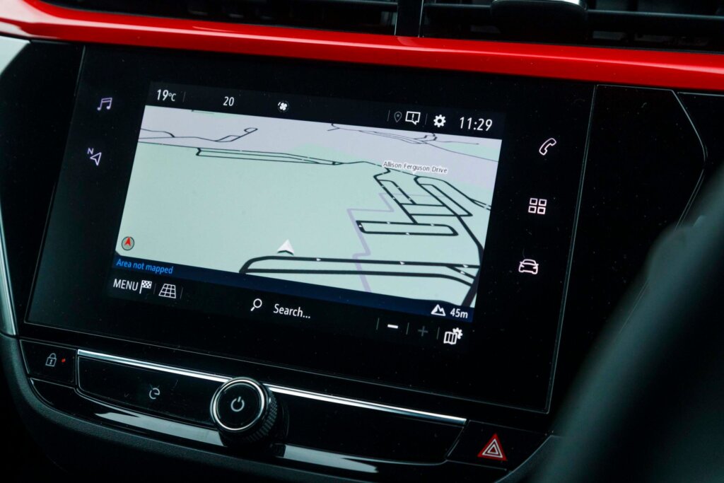 Opel Corsa-e SRi sat nav