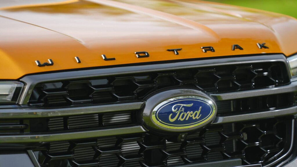 Ford Everest Wildtrak bonnet badge close up