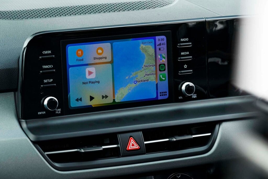 Kia Seltos LX screen