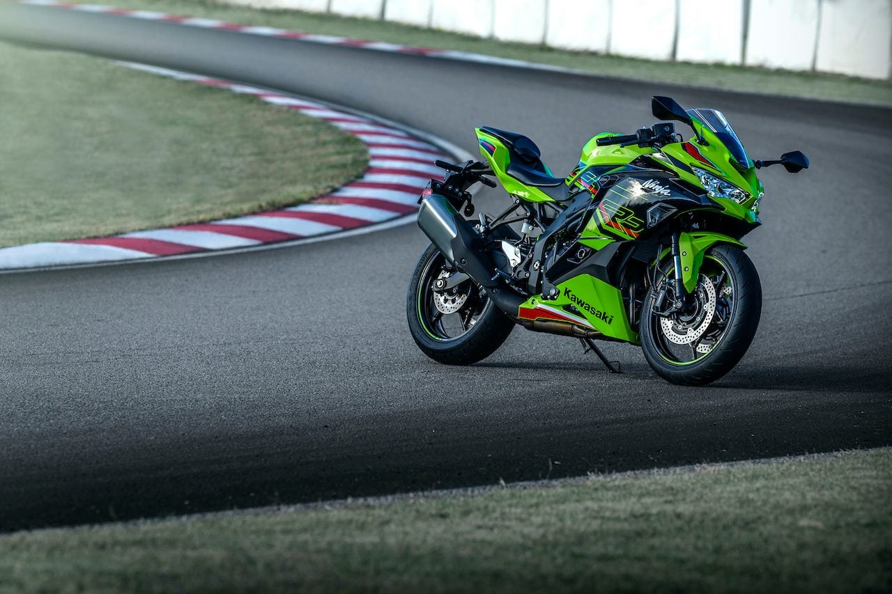 nz V-TWIN 27-0041 MT. Yokes For Cats Paw Peg-Male Harley Davidson NOS