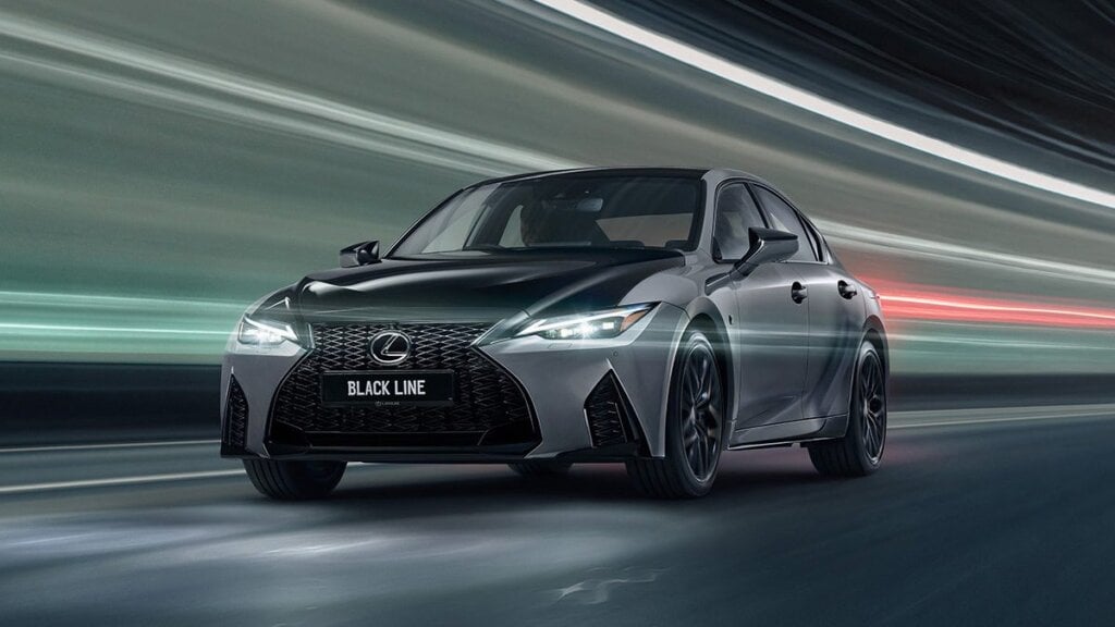 Lexus IS 300h Black Line front three quarter view