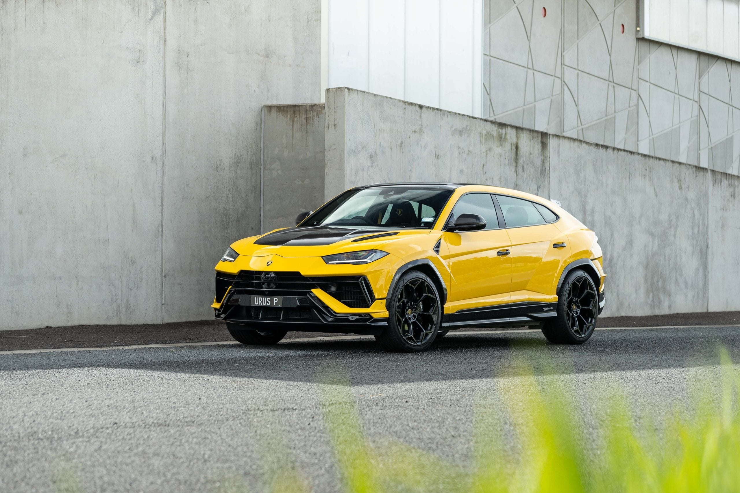 Front quarter shot of Lamborghini Urus Performante