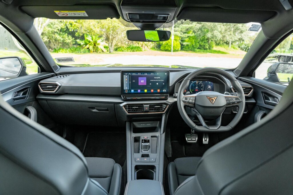 Cupra Formentor V e-Hybrid front interior view