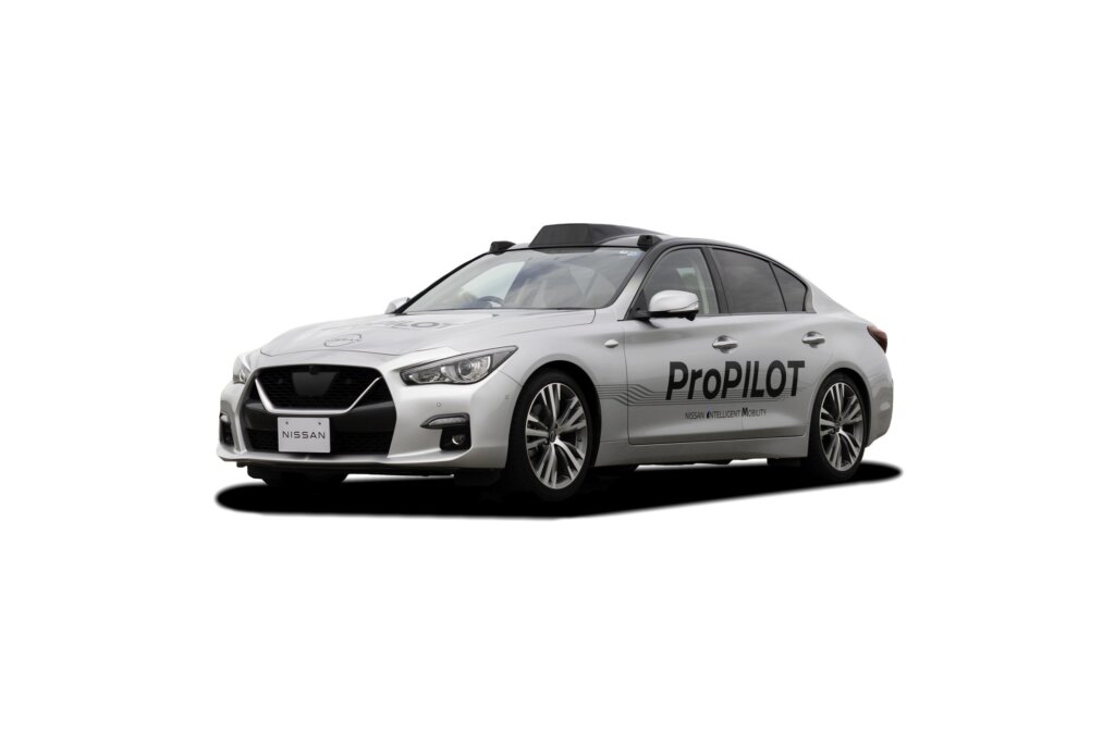 ProPILOT car, fitted with roof line detection system