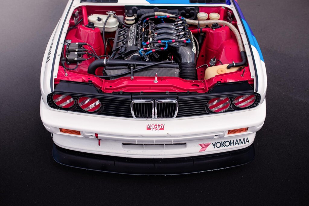Engine bay of the BMW M3 Group A, with S14 engine
