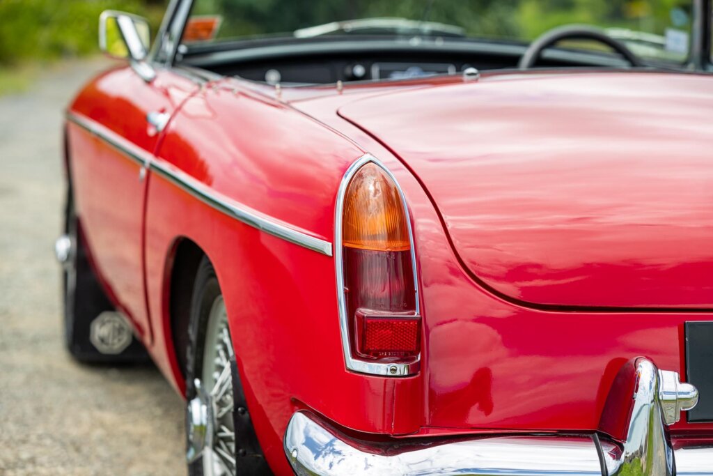 MG MGB Roadster tail light