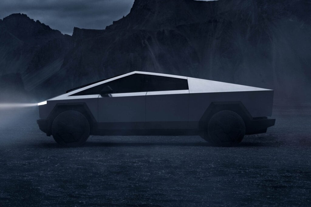 Tesla Cybertruck side profile