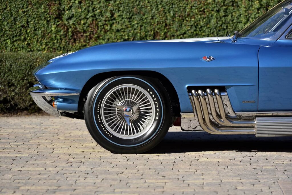 Harley Earl's 1963 Chevrolet Corvette Styling Car quad side pipe exhaust