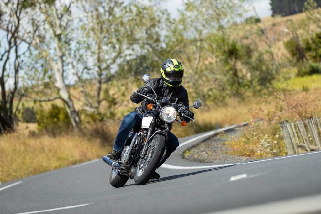 Front view of the Triumph Bonneville T120 taking a corner