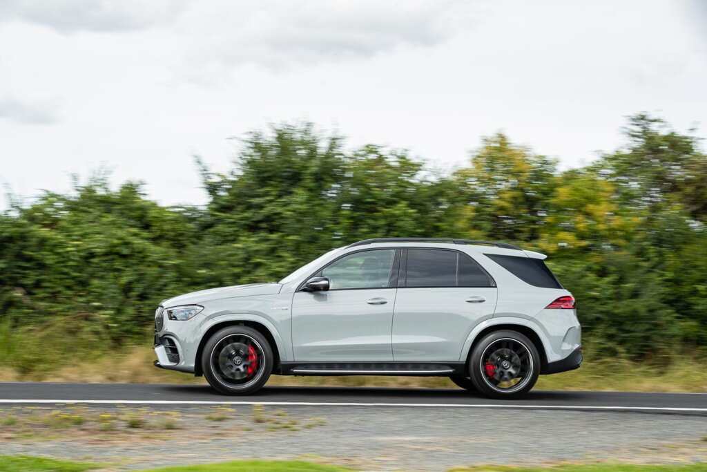 Panning shot of the Mercedes-AMG GLE 63 S