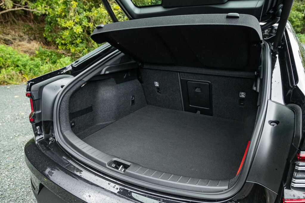 2024 Polestar 2 Long Range boot space