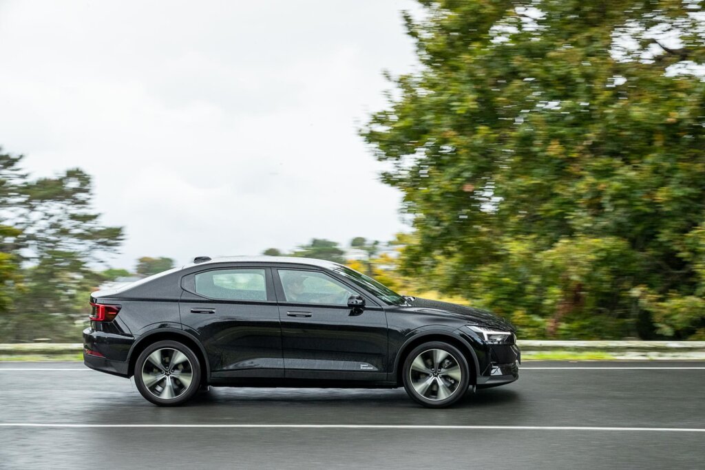 Side profile of the 2024 Polestar 2 Long Range