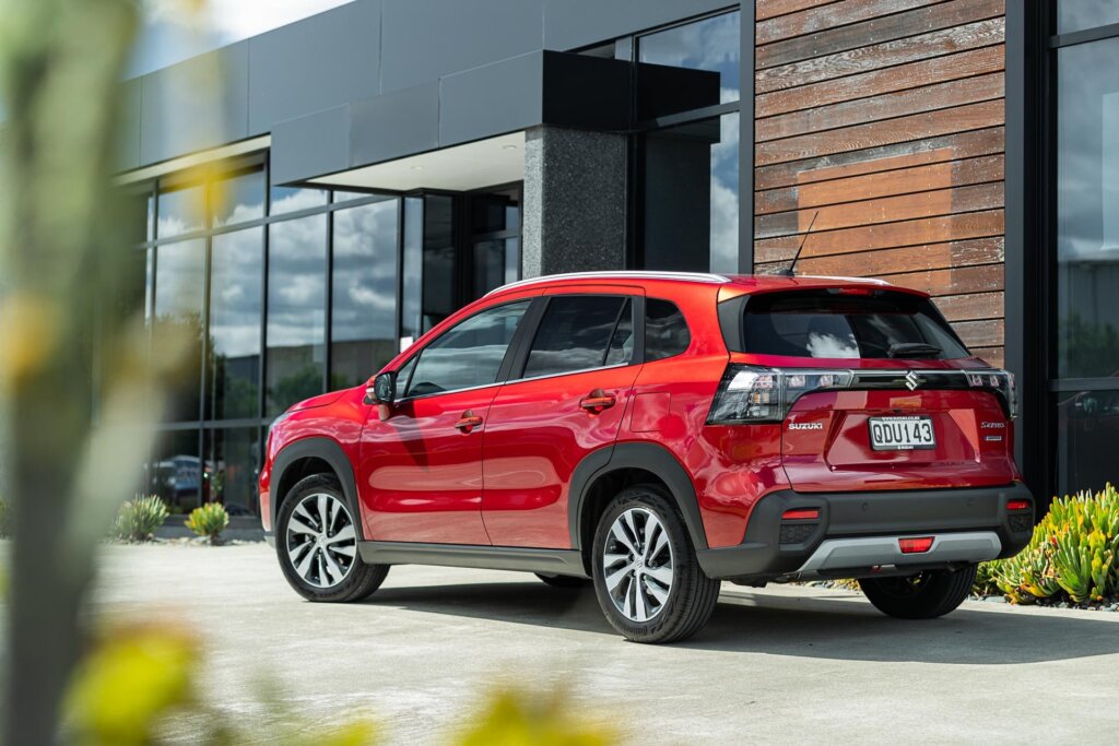 Rear side of the Suzuki S-Cross Hybrid JLX 2WD