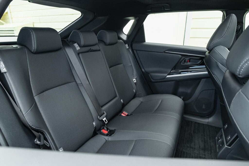Toyota bZ4X Pure rear seat space