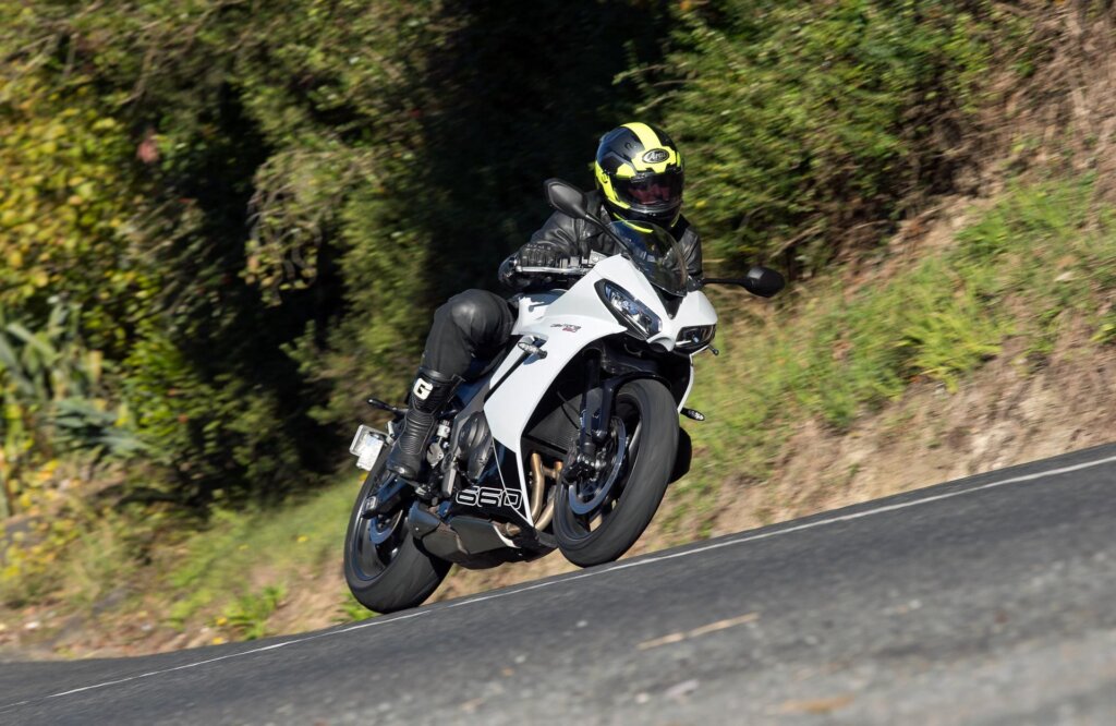 Triumph Daytona 660 cornering at pace