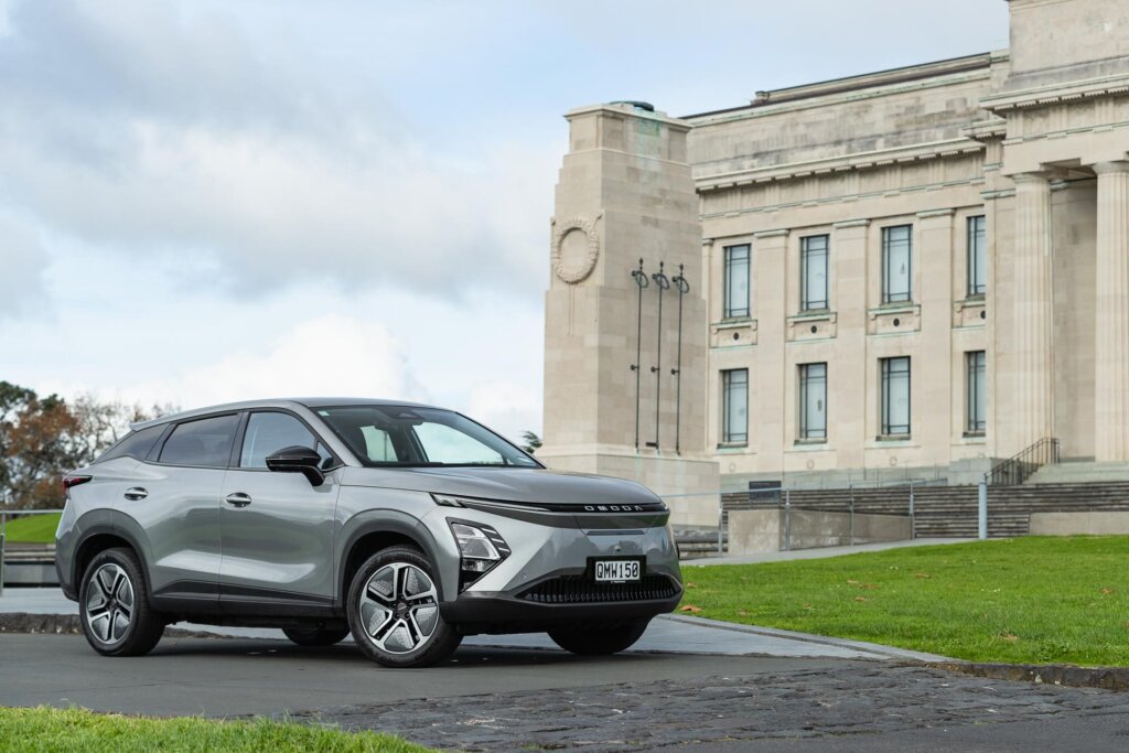 Omoda E5 EX, parked in front of the Auckland War Memorial museum