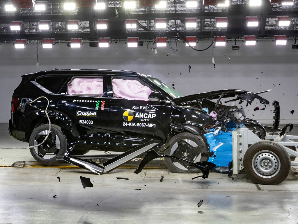 Whoa, lots of broken plastic in this shot.